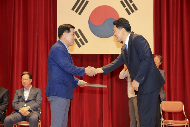20180615-110[AP7U5817-제7회 전국동시지방선거 당선자 교부식.JPG