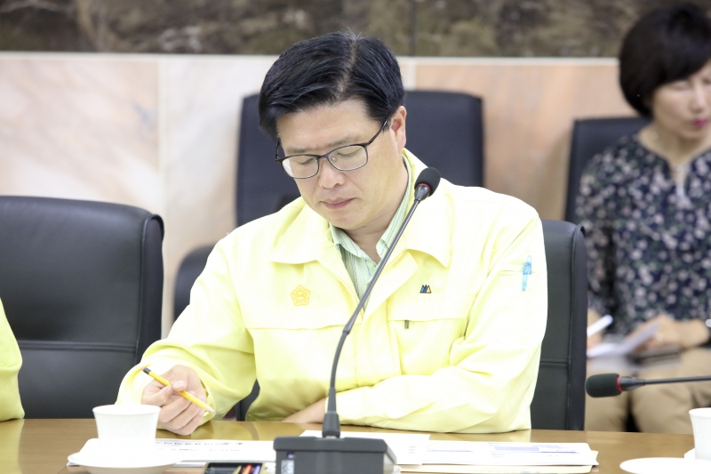 20180713-047[536A0353-제224회 임시회시 전체의원 구미상공회의소 방문.JPG