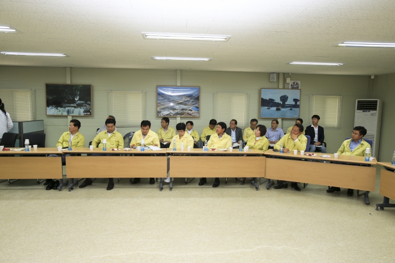 20180713-083[AP7U7828-제224회 임시회시 전체의원 구미5국가산업단지 방문.JPG