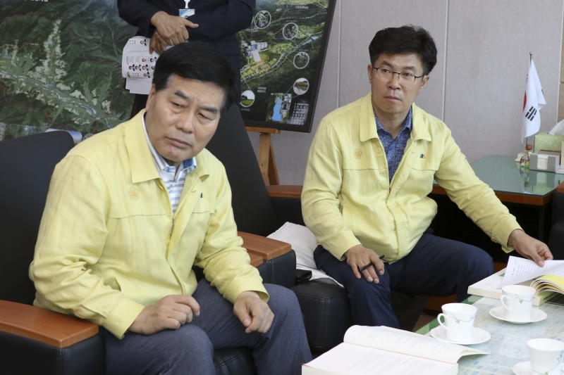 20180719-074[AP7U7718-제224회 임시회 기획행정위원회 박정희대통령 유품보관실 방문.JPG