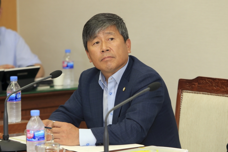 20180905-012[AP7U0135-제225회 정례회 의회운영위원회 소관 행정사무감사 활동.JPG