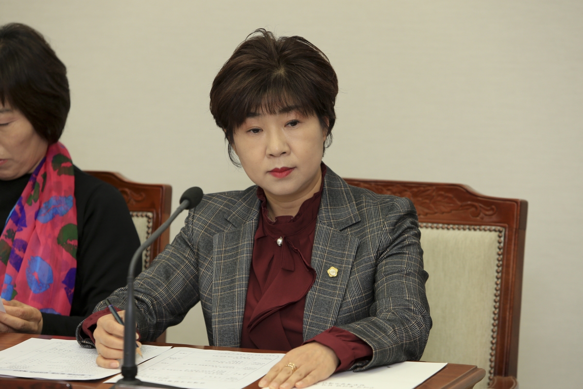20181015-017[AP7U3158-폐회중 의회운영위원회 활동.JPG
