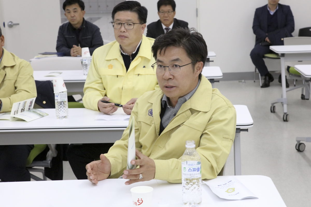 20181107-070[IMG_2178-구미시의회 의원 새마을운동테마공원 현장방문.JPG