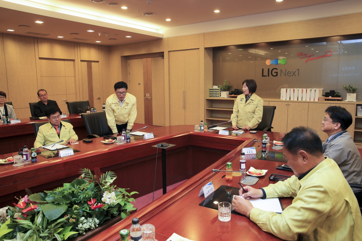 20181126-083[AP7U8237-제227회 제2차 정례회 기간중 기획행정위원회 LIG넥스원 기업체 방문.jpg
