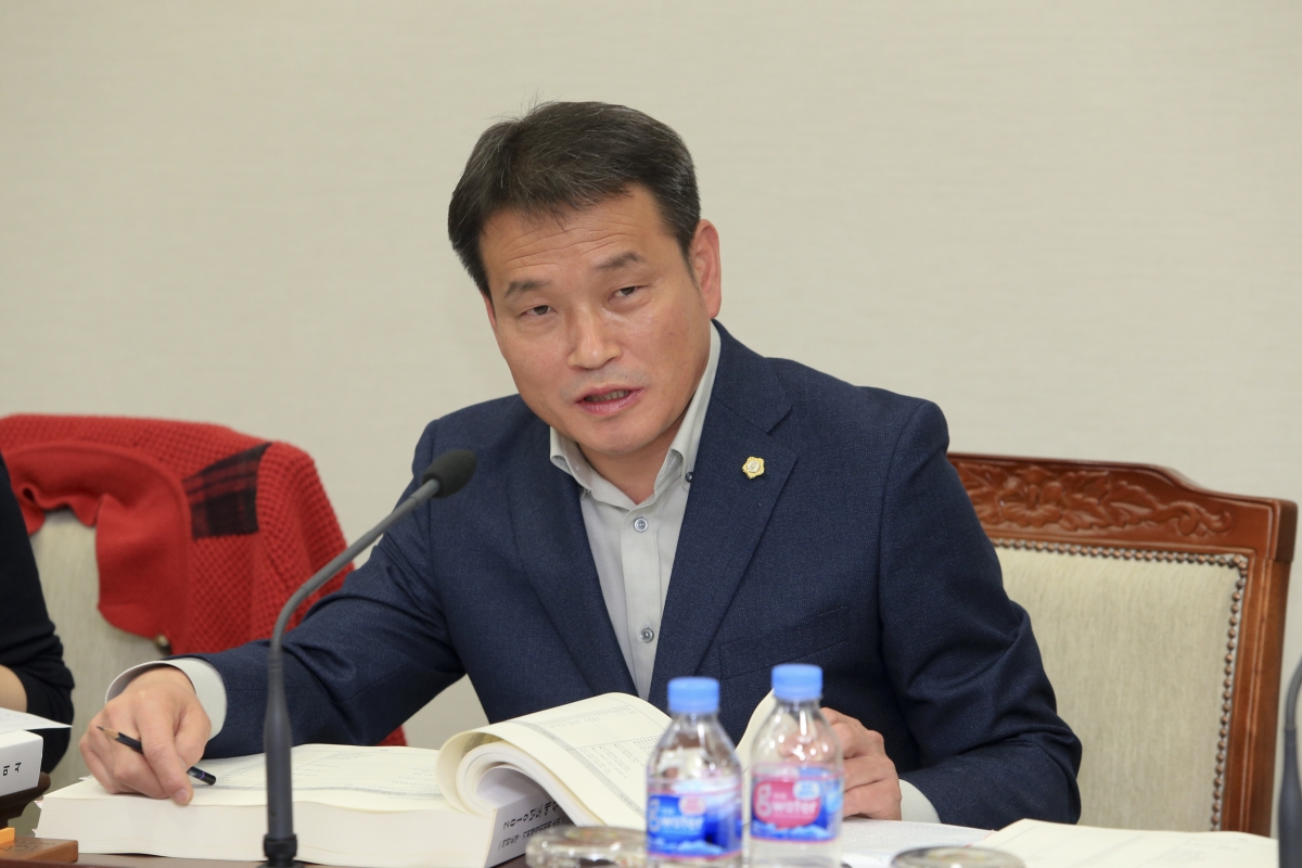20181205-029[AP7U9107-제227회 제2차 정례회 예산결산특별위원회 2019년도 예산안 및 기금운용계획안 심사활동.jpg