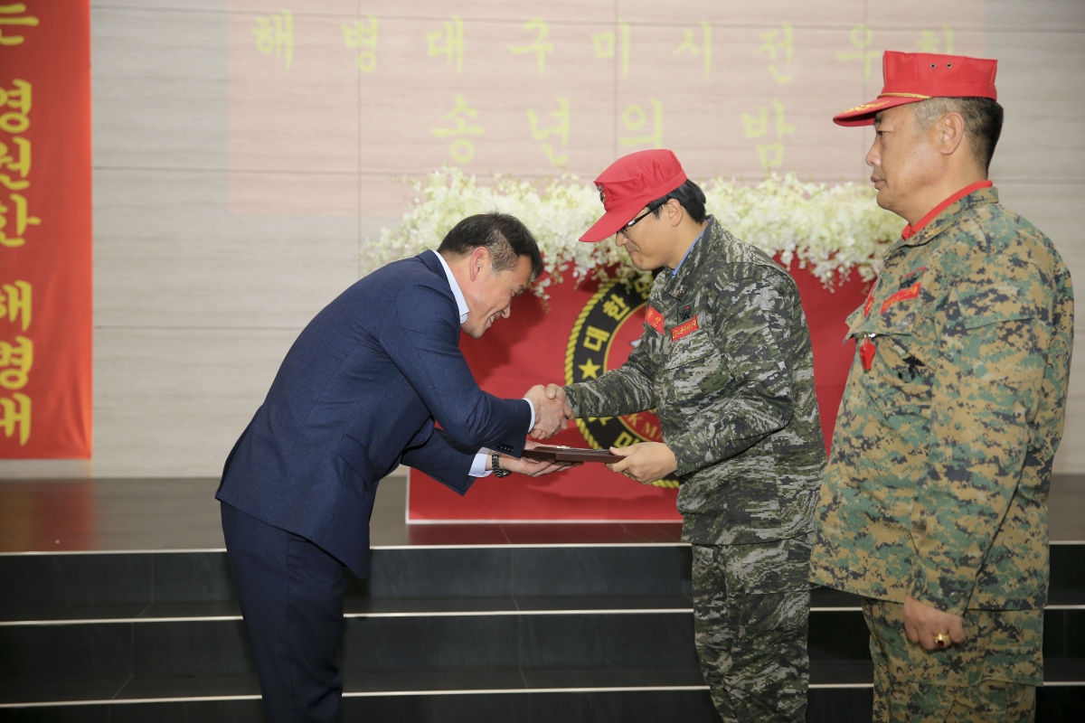 20181207-014[AP7U9302-2018 해병대구미전우회 송년의 밤.jpg