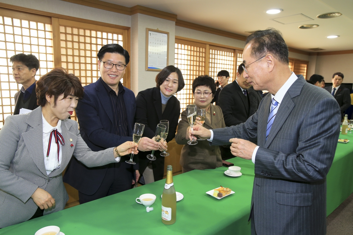 20190103-068[AP7U0575-2019 구미시의회 신년인사회.jpg