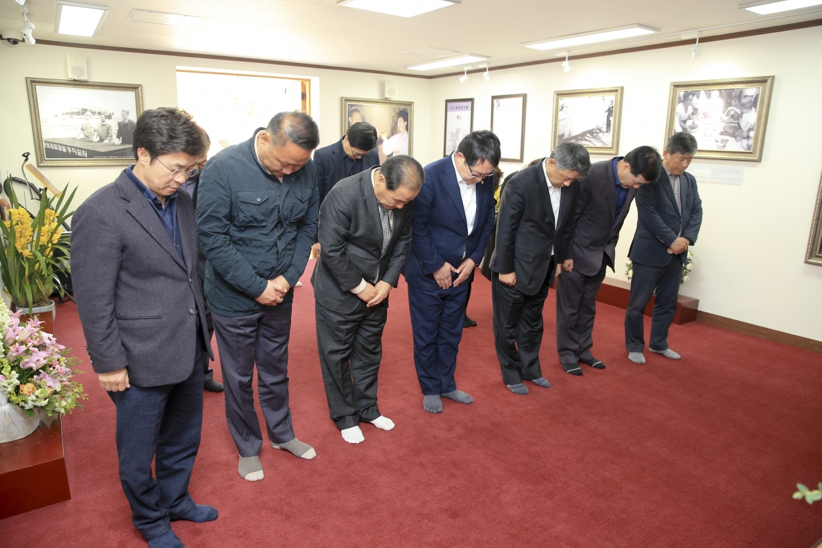 20190301-096[AP7U3226-3.1절 기념 박정희 대통령 생가 추념.jpg