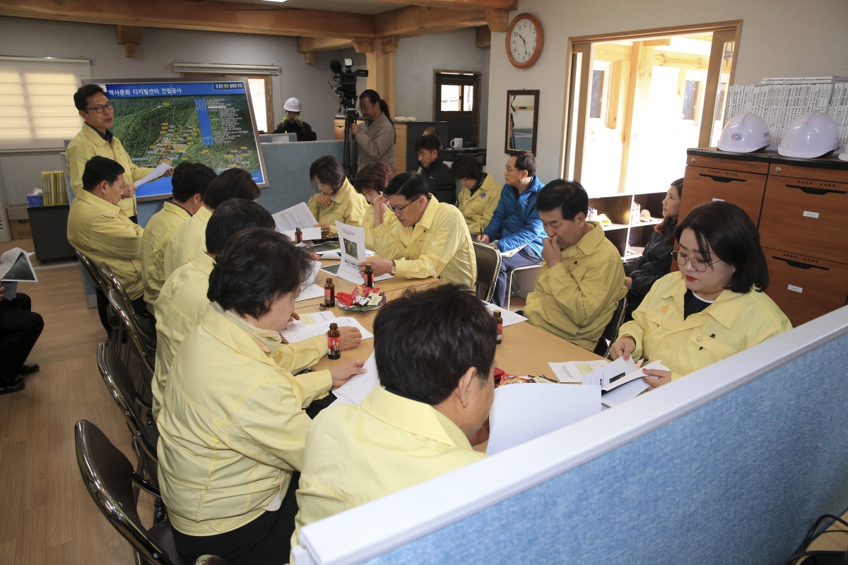 20190312-011[AP7U3566-제229회 임시회 기획행정위원회 금오산 역사문화디지털관 공사현장 방문.jpg