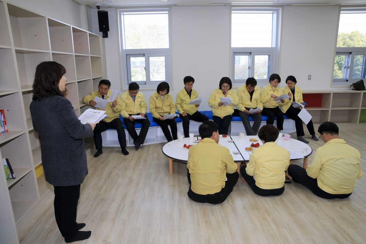 20190312-050[AP7U3651-제229회 임시회 기획행정위원회 구미시 가족행복플라자 방문.jpg