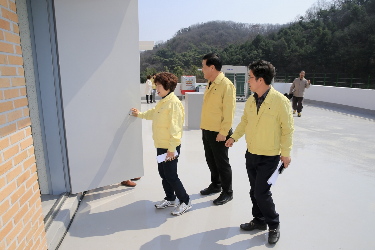 20190312-062[AP7U3682-제229회 임시회 기획행정위원회 구미시 가족행복플라자 방문.jpg