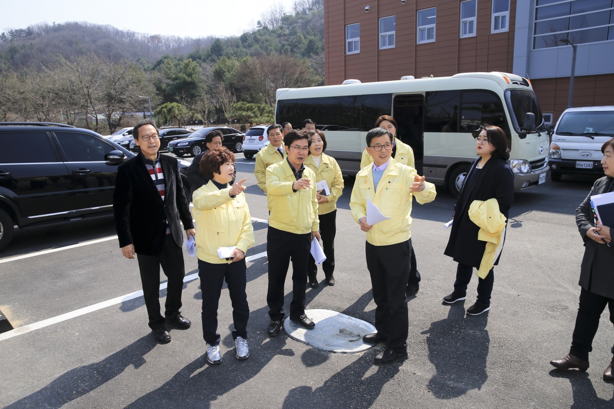 20190312-068[AP7U3693-제229회 임시회 기획행정위원회 구미시 가족행복플라자 방문.jpg