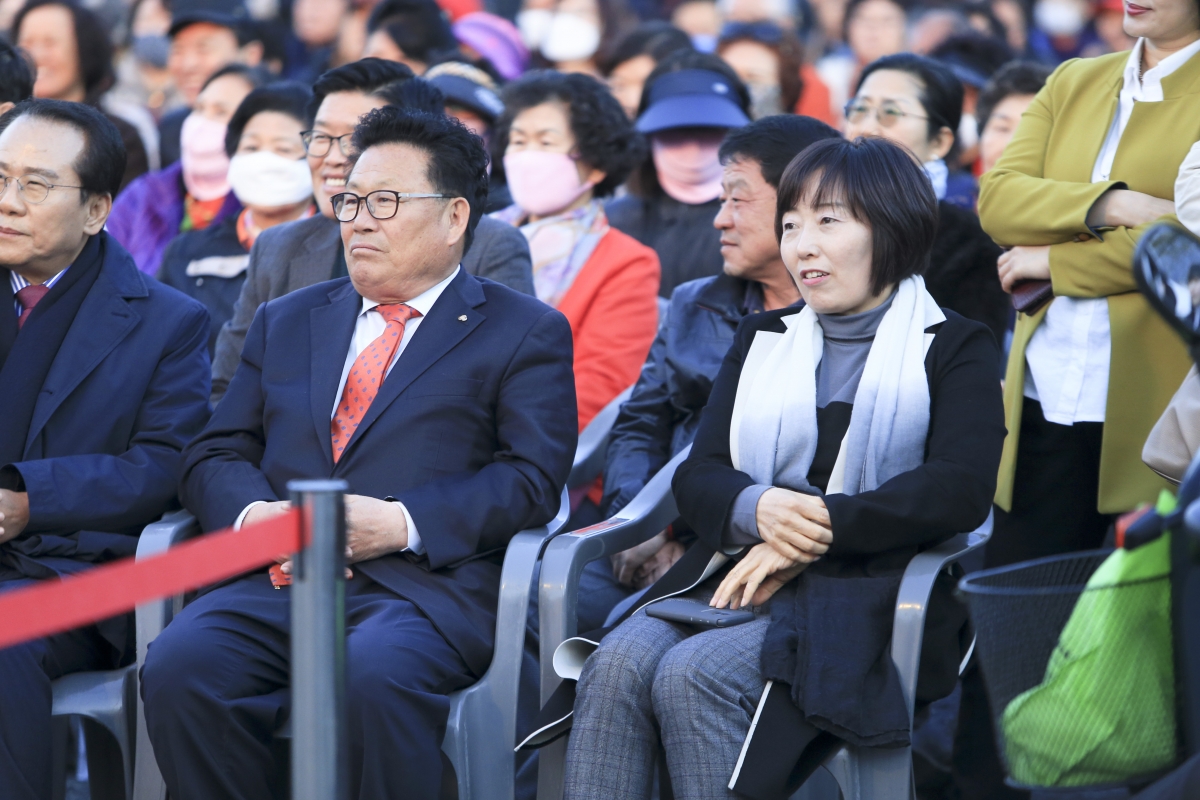 20190402-054[AP7U4692-제28회 금오산 벚꽃축제 전야제.jpg