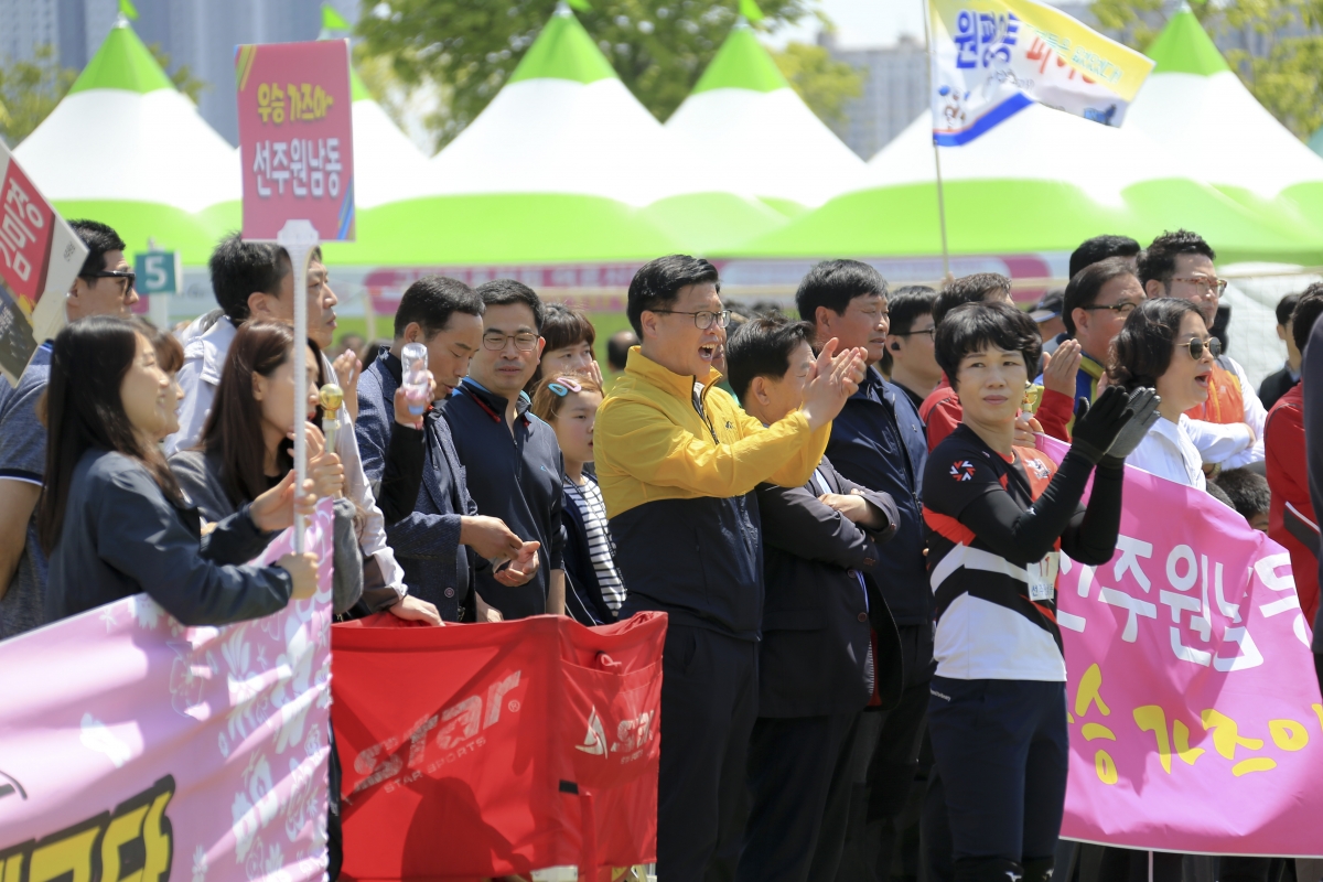 20190427-074[AP7U6887-제27회 LG기 주부배구대회.jpg