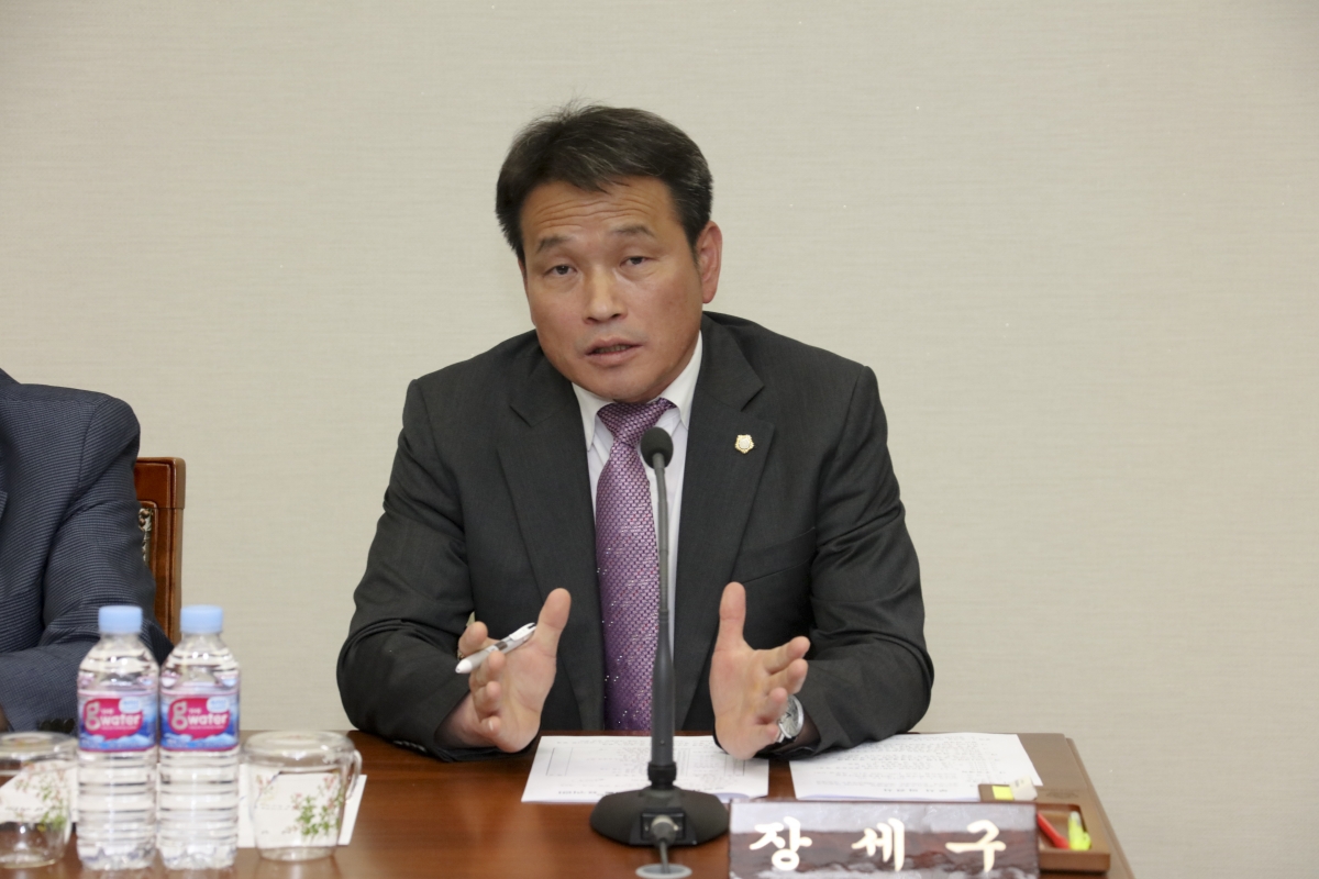 20190509-060[IMG_4076-폐회중 제3차 행정사무조사특별위원회 활동.jpg