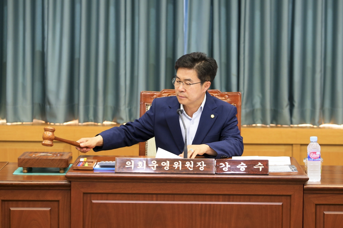 20190604-008[AP7U8546-제231회 정례회시 의회운영위원회 소관 행정사무감사 활동.jpg