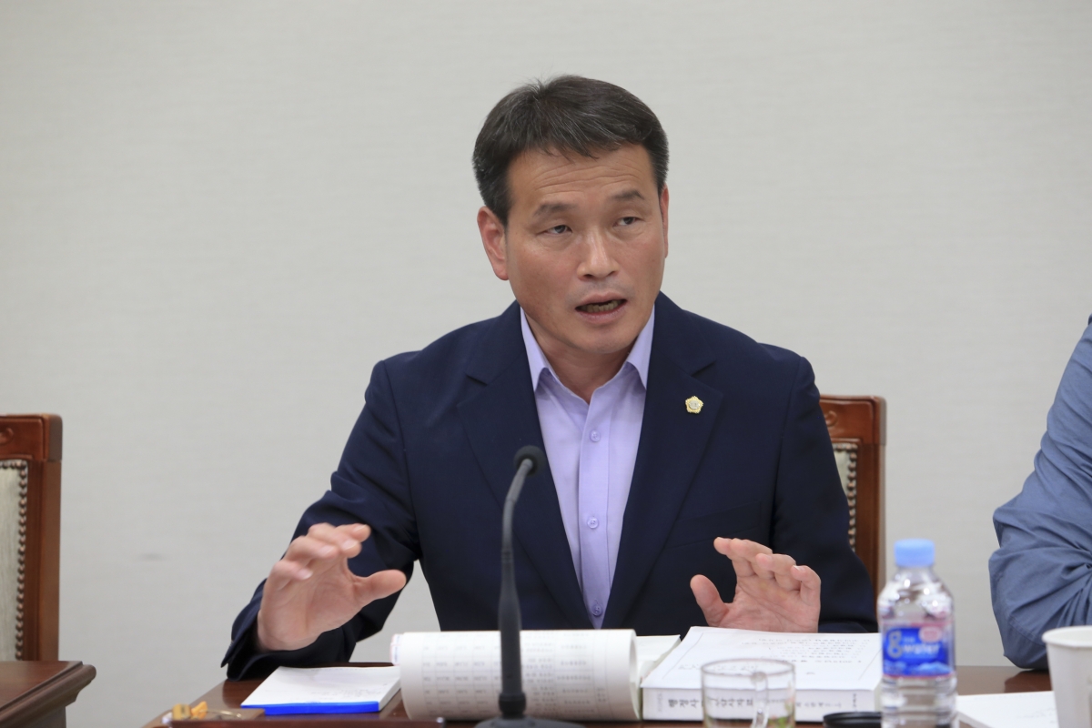 20190604-087[AP7U8795-제231회 정례회시 산업건설위원회 소관 행정사무감사 활동.jpg