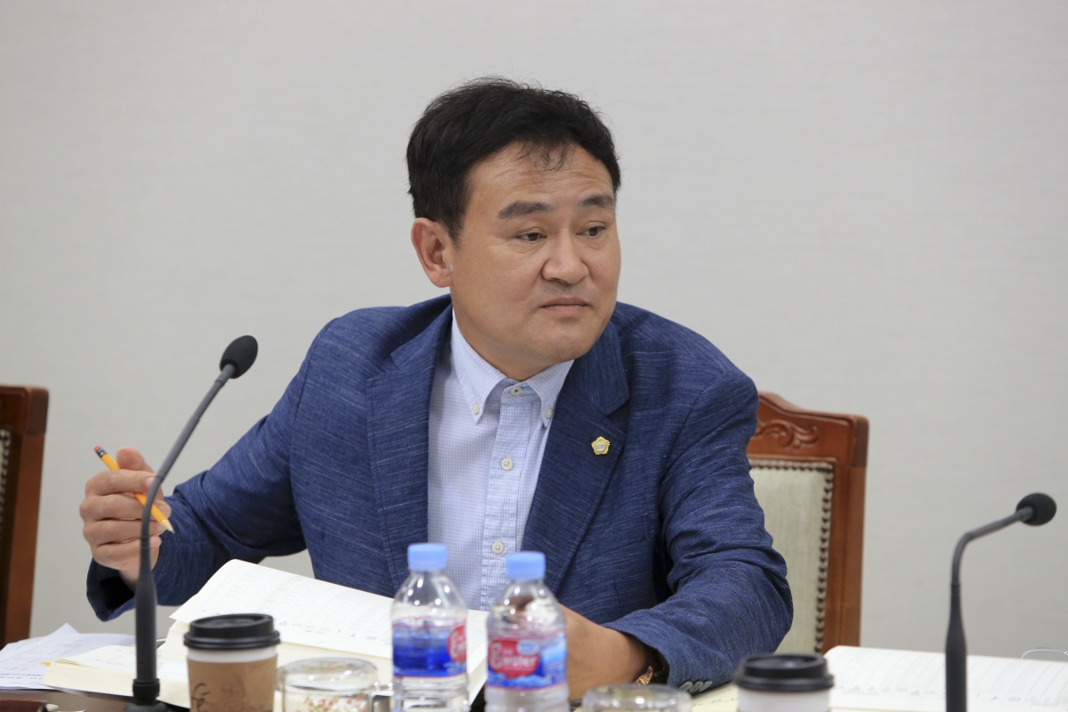 20190620-033[AP7U9369-제231회 정례회 예산결산특별위원회 2018회계연도 세입세출결산승인안 심사활동.jpg