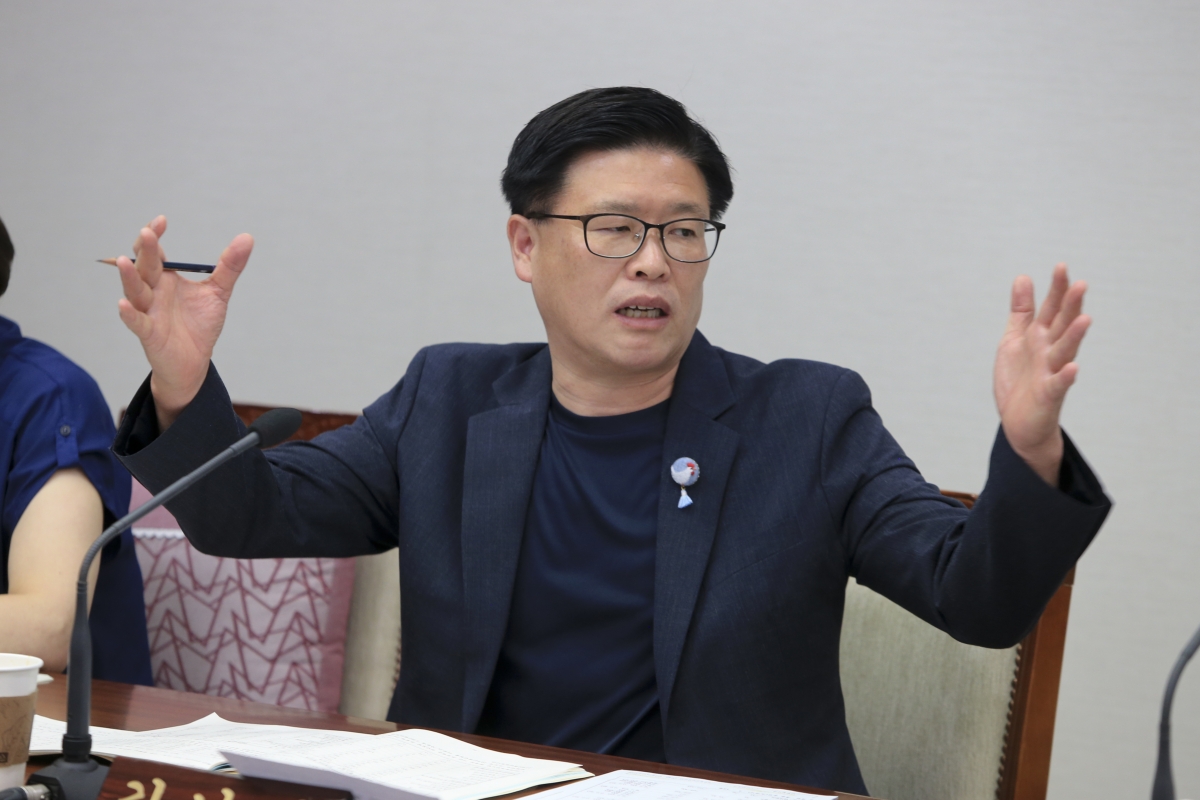 20190620-042[AP7U9396-제231회 정례회 예산결산특별위원회 2018회계연도 세입세출결산승인안 심사활동.jpg