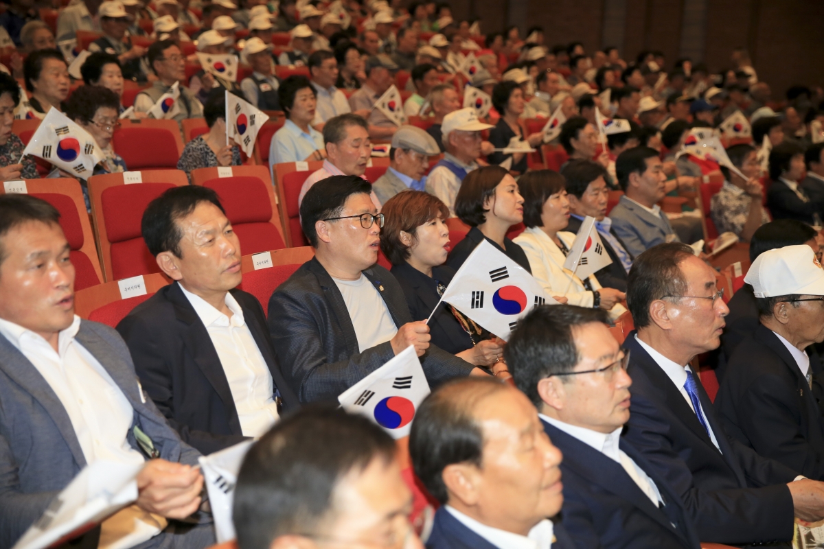 20190625-027[AP7U9662-6.25전쟁 제69주년 호국보훈 기념행사.jpg