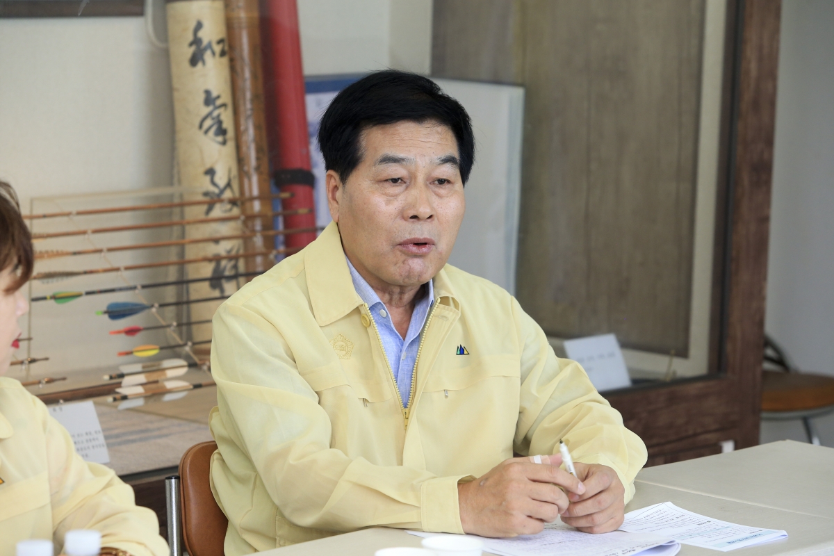 20190712-053[AP7U0615-제232회 임시회 기획행정위원회 국궁장 현장방문.jpg