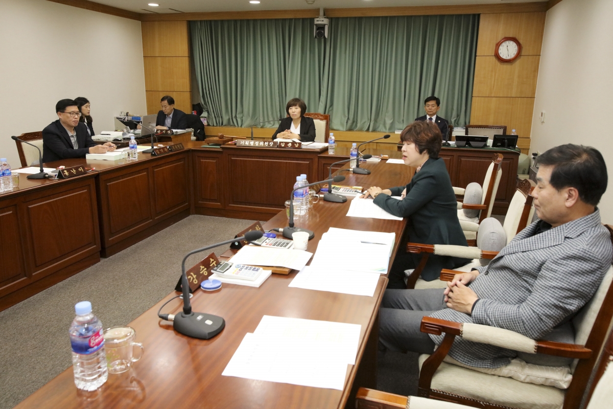 20191021-016[IMG_5349-제234회 임시회 기획행정위원회 2020년도 주요업무계획안 보고.jpg