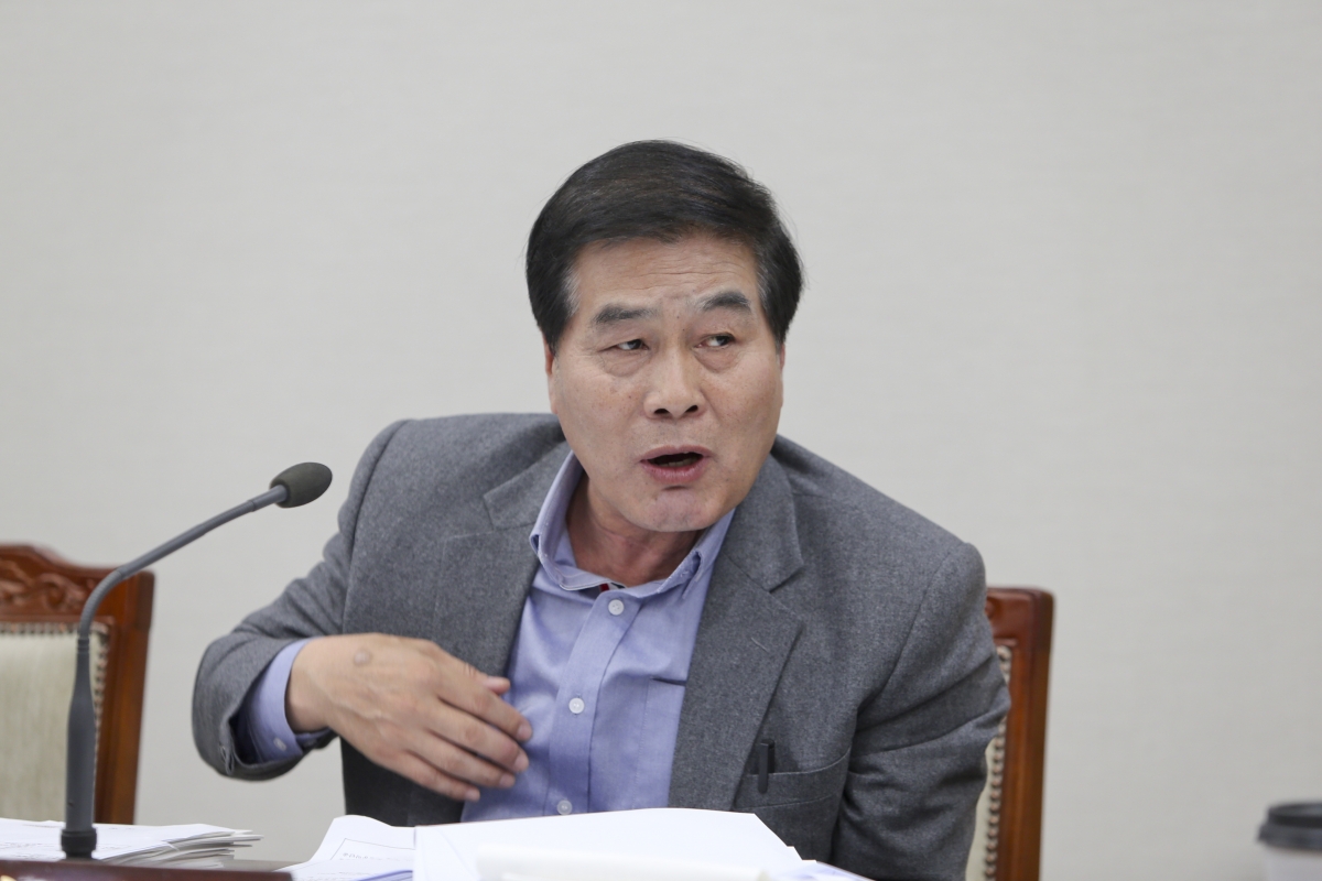 20191126-052[AP7U8219-제235회 정례회 기획행정위원회 조례안 심사활동.jpg