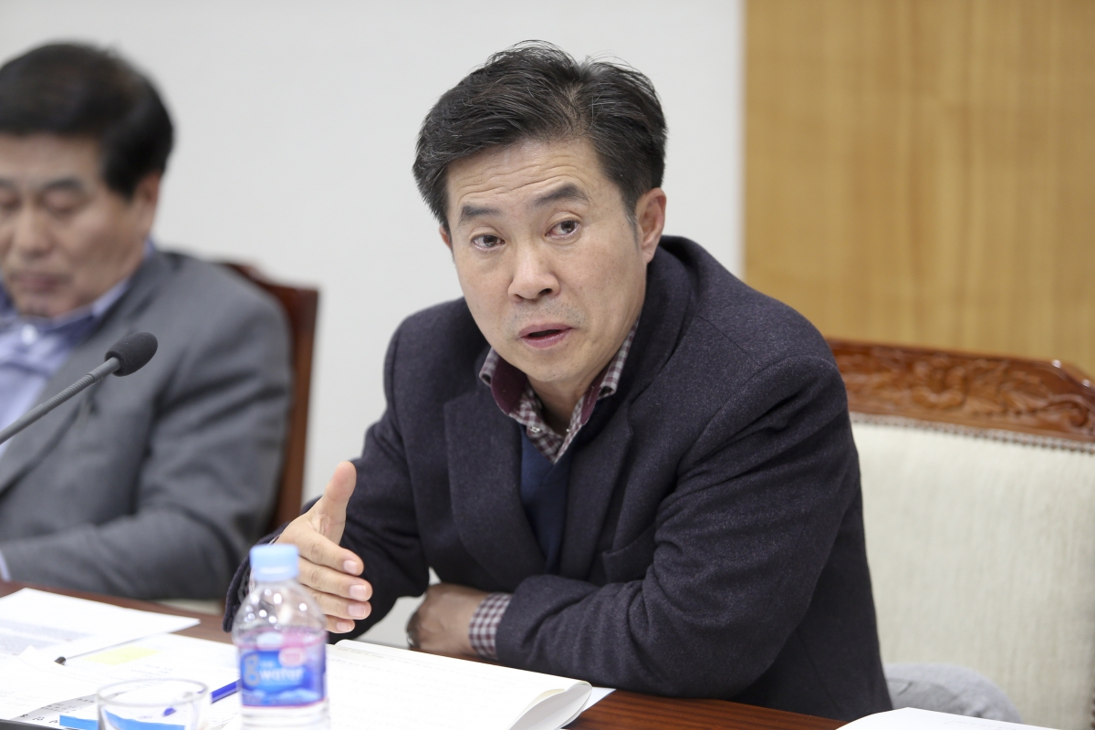 20191126-049[AP7U8211-제235회 정례회 기획행정위원회 조례안 심사활동.jpg