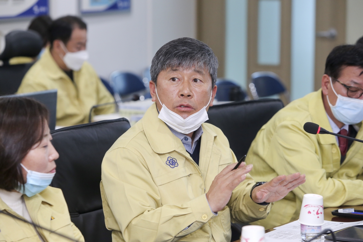 20200221-027[AP7U1504-신종 코로나바이러스 감염증-19와 관련 구미시 재난안전대책본부 방문.jpg