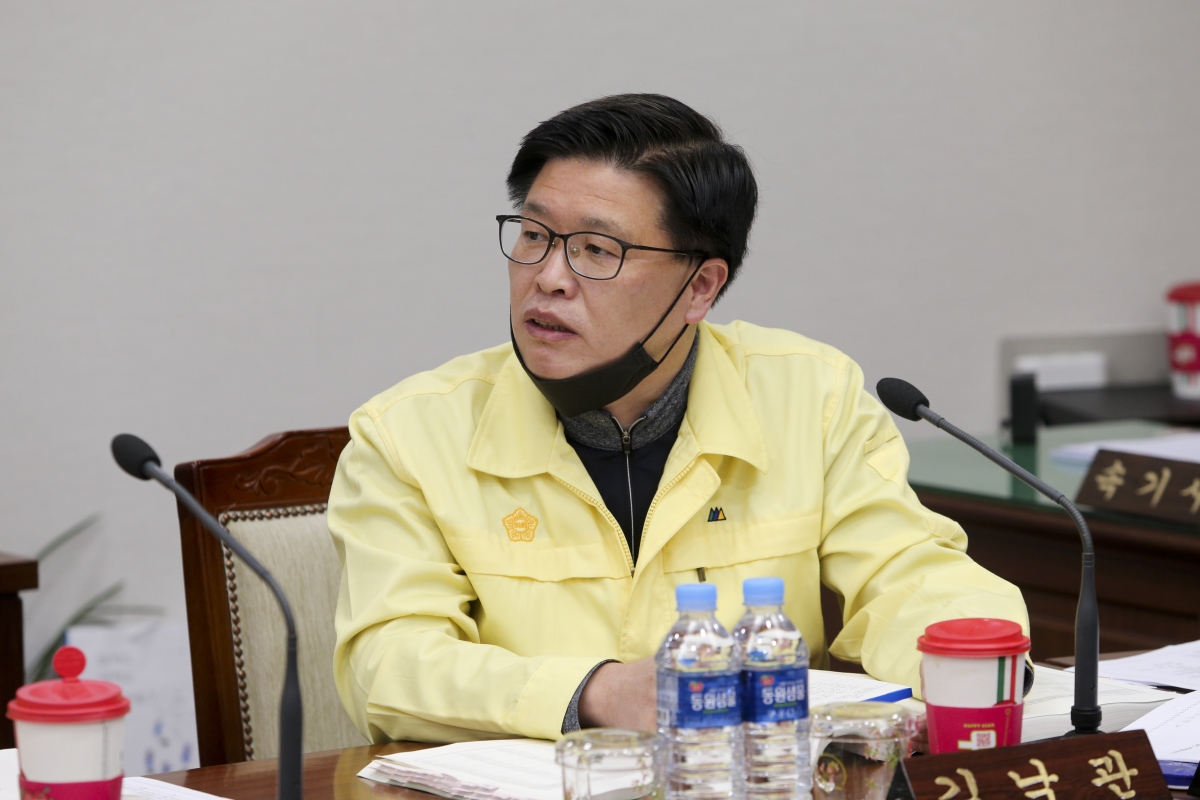 20200424-016[AP7U2540-제238회 임시회시 예산결산특별위원회 2020년도 제1회추가경정예산안 심사활동.jpg