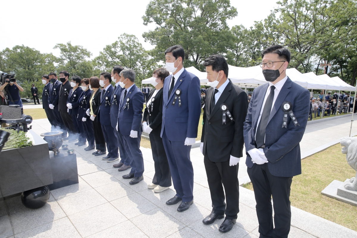 20200606-069[AP7U3907-제65회 현충일 추념식.jpg