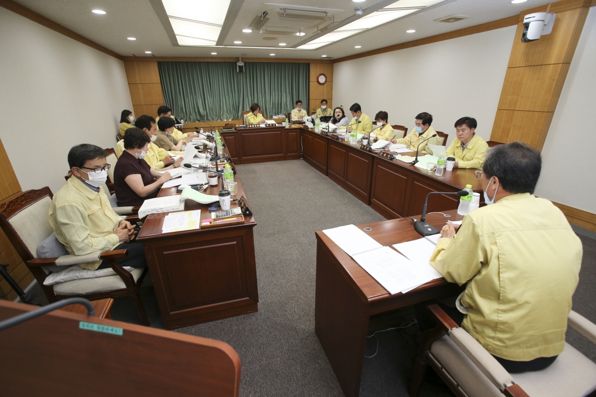 20200604-002[AP7U3611-제240회 구미시의회 제1차 정례회시 기획행정위원회 소관 행정사무감사 활동.jpg