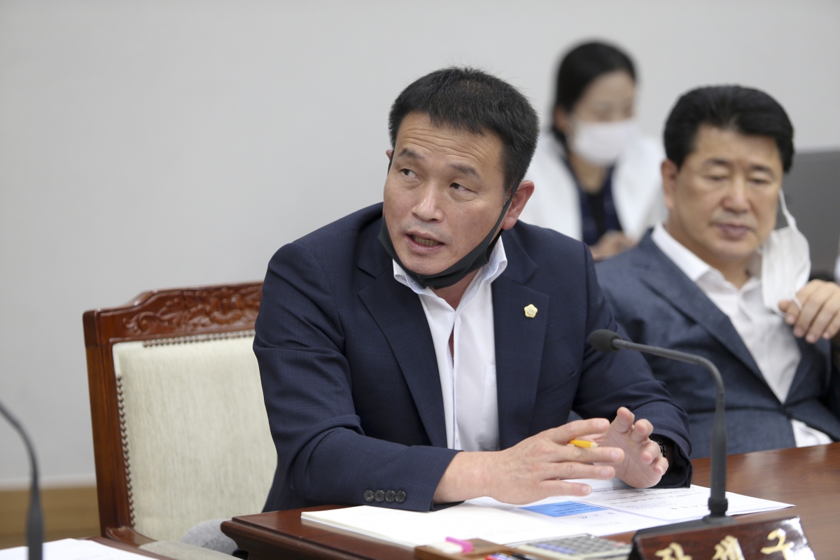 20200717-076[AP7U7222-제242회 임시회 산업건설위원회 활동.jpg