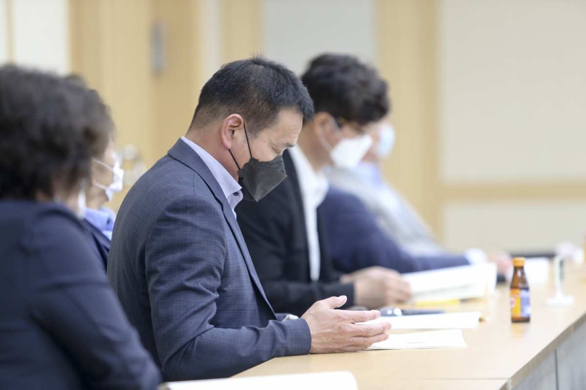 20200821-059[AP7U8088-2020년 비정규직 실태조사 결과발표 및 정책토론회 .JPG