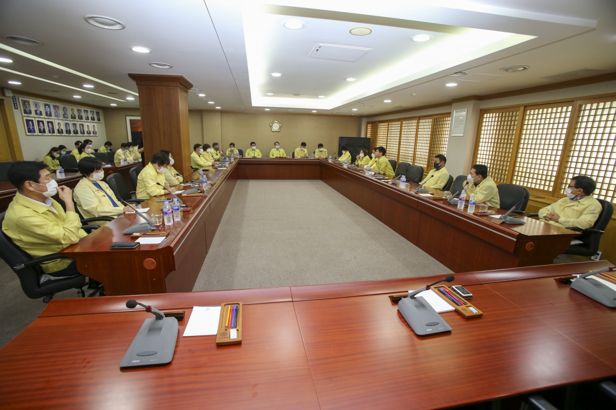 20200901-054[AP7U8316-전체의원 간담회.JPG