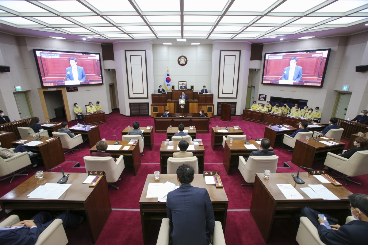 20201015-014[AP7U0508-제244회 임시회 제1차 본회의시 김낙관 의원 5분 자유발언.JPG