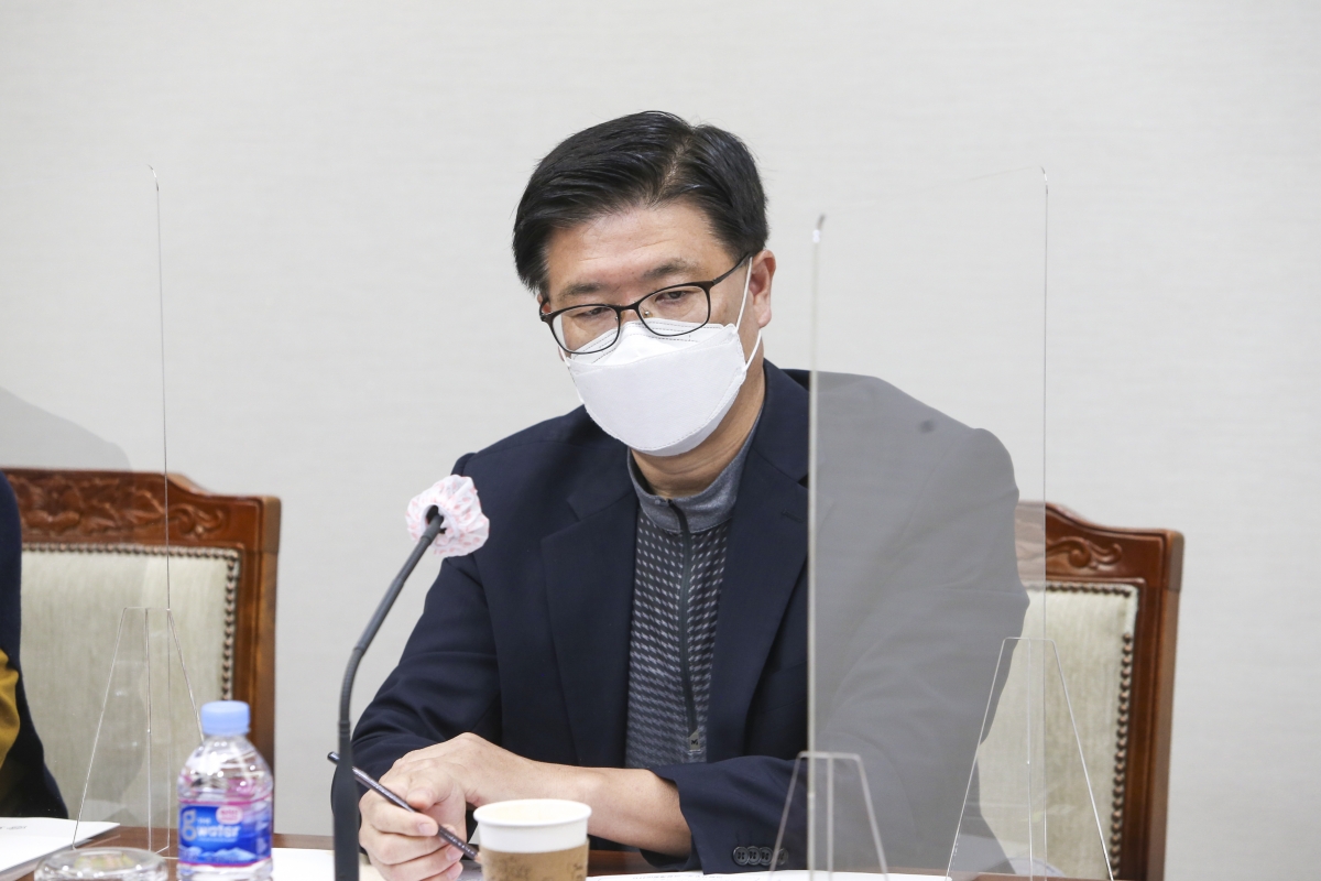 20201020-021[AP7U0869-제244회 임시회 의회운영위원회 소관 2021년도 주요업무계획안 보고.JPG
