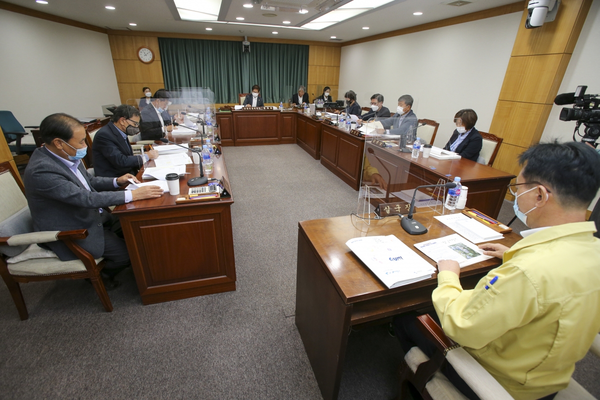 20201020-044[AP7U0911-제244회 임시회 산업건설위원회 소관 조례안 심사활동.JPG