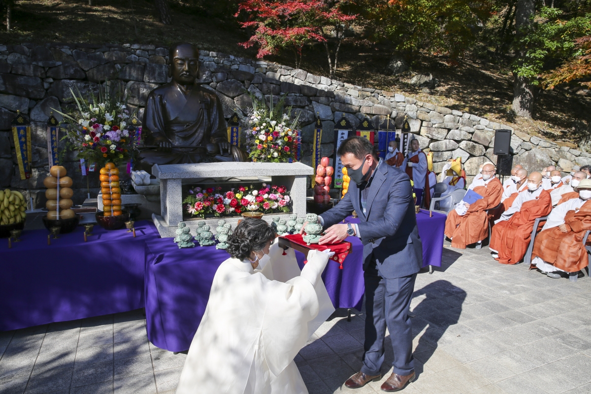 20201024-018[AP7U1341-제4회 향문화 대제전-아도화상 헌향제.JPG