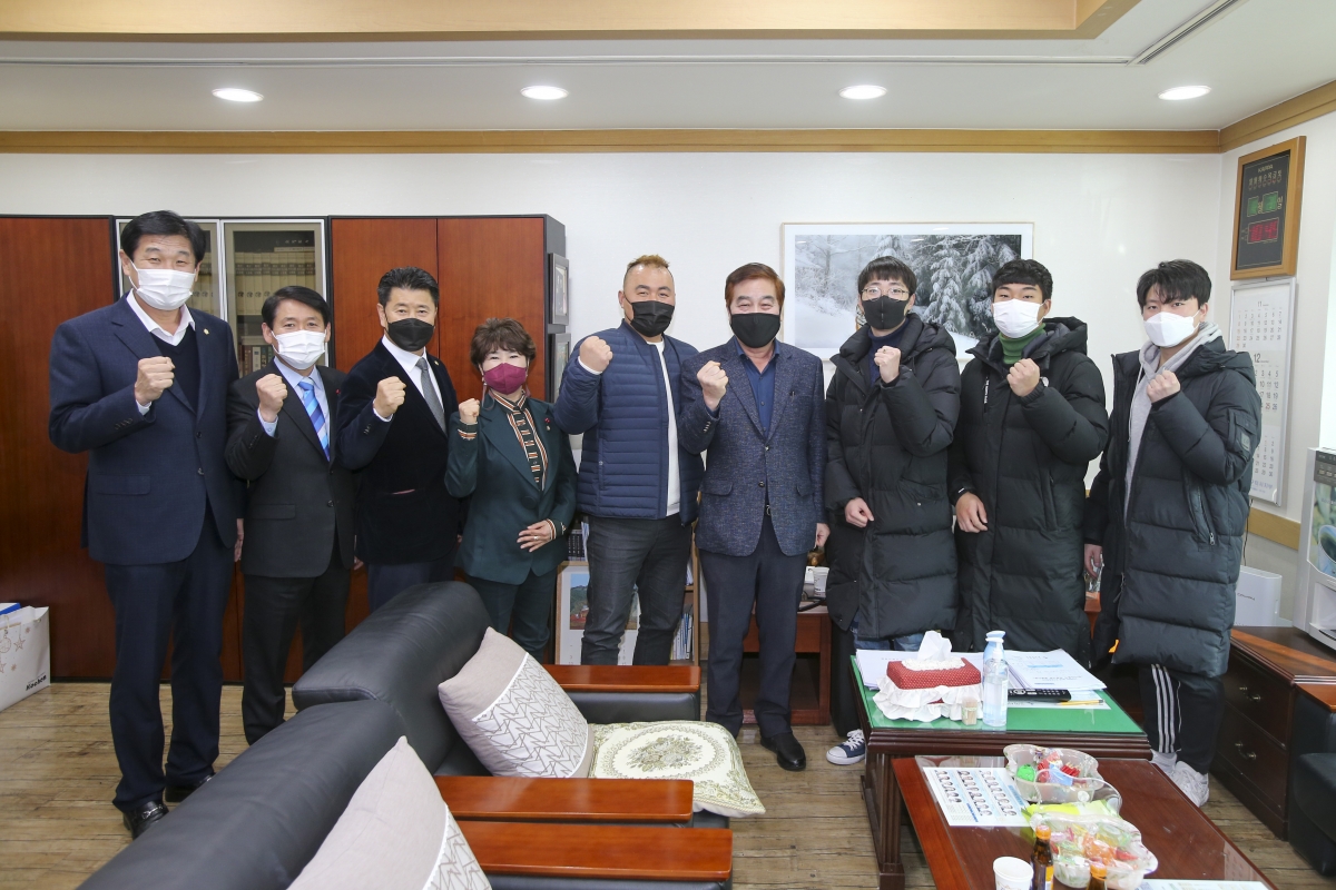 20201217-042[AP7U5339-금오공대 총학생회장단 일행 의회방문.JPG