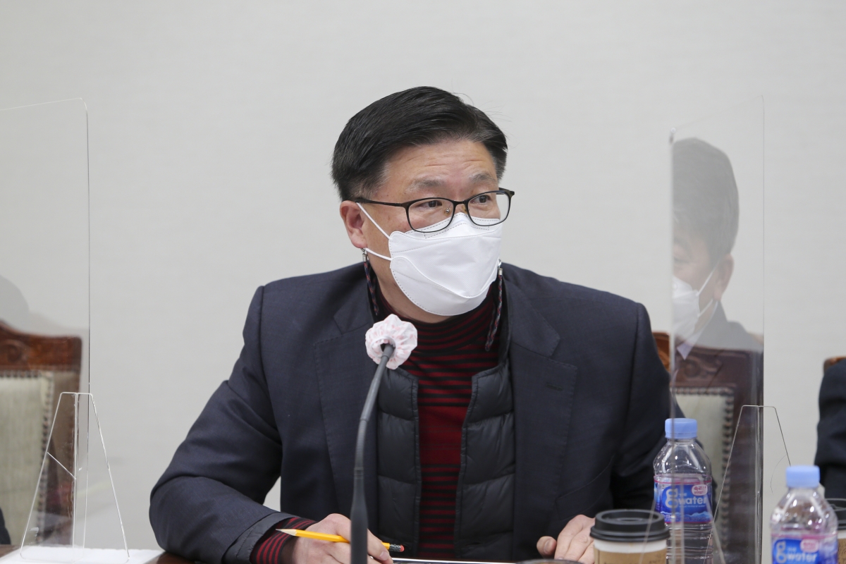 20210203-040[AP7U7115-제246회 임시회 산업건설위원회 간담회 개최-홍경구 단국대학교 교수.jpg