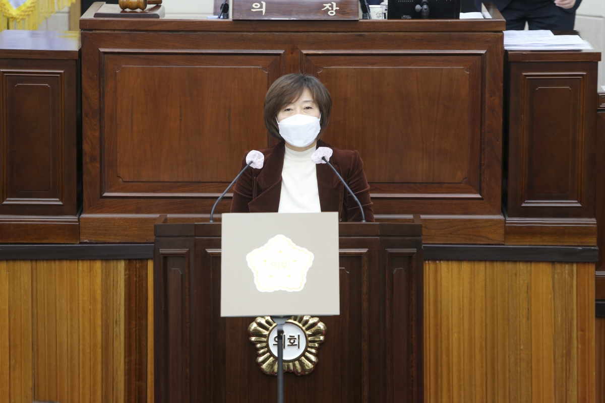 20210310-012[AP7U8557-제247회 임시회 제2차 본회의시 김춘남 의원 5분 자유발언.jpg