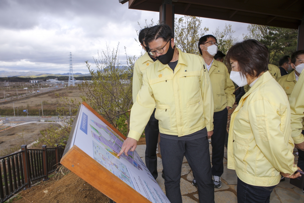 20210413-076[IMG_8064-제248회 임시회 산업건설위원회 국가5산업단지 조성사업 현장방문 활동.jpg