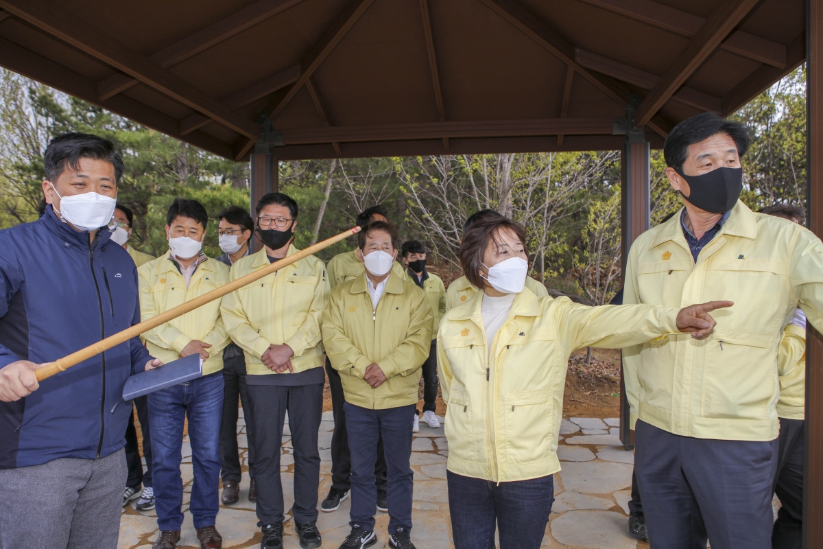 20210413-080[IMG_8071-제248회 임시회 산업건설위원회 국가5산업단지 조성사업 현장방문 활동.jpg