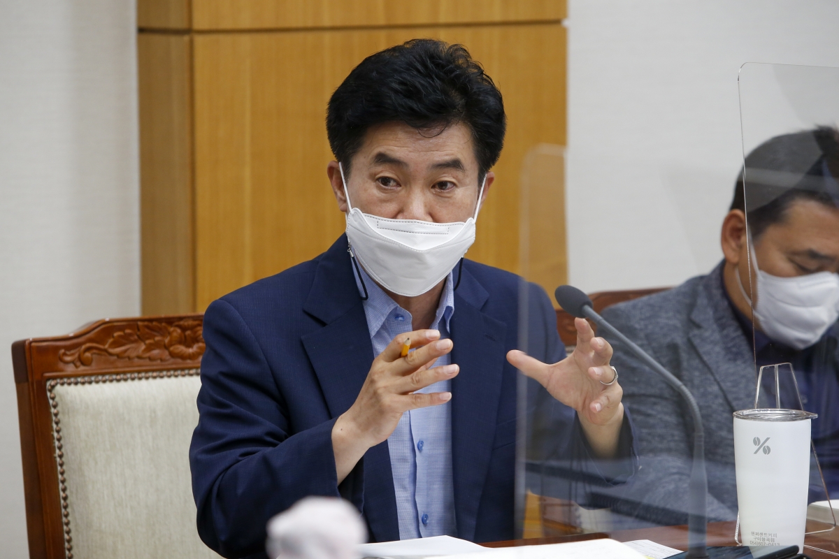 20210607-017[_P7U0866-제250회 정례회시 기획행정위원회 소관 행정사무감사 활동.jpg