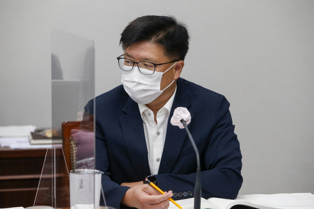 20210914-029[_P7U5547-제252회 임시회 예산결산특별위원회 2021년도 제2회 추가경정예산안 심사활동.jpg