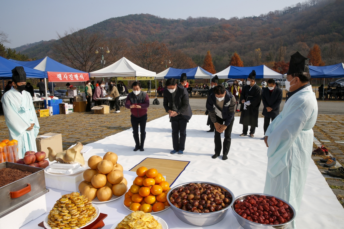 20211120-025[_P7U1119-제37회 구미시산악연맹 산신제.jpg