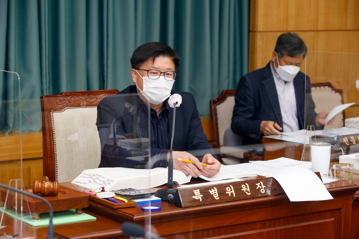 20211206-010[_P7U2687-제253회 정례회시 예산결산특별위원회 소관 2022년도 예산안 심사활동.jpg