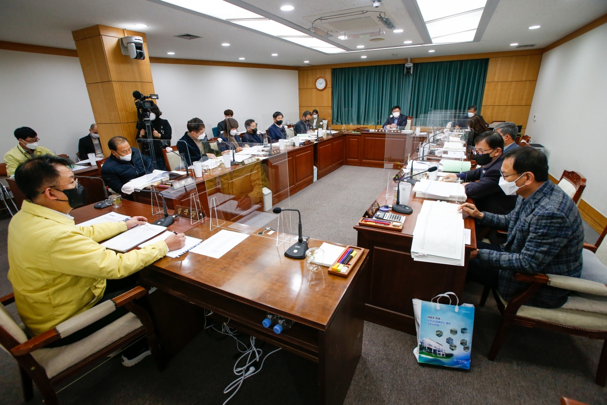 20211215-001[_P7U3342-제254회 정례회시 예산결산특별위원회 2021년도 제3회 추가경정예산안 심사 활동 .jpg