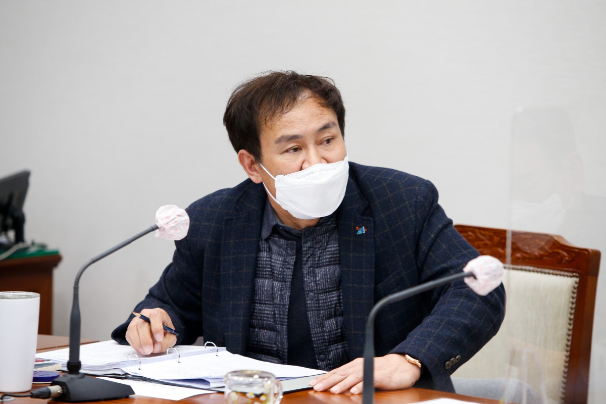 20220224-041[_P7U8322-제255회 임시회 폐회중 제4차 행정사무조사특별위원회 활동.jpg